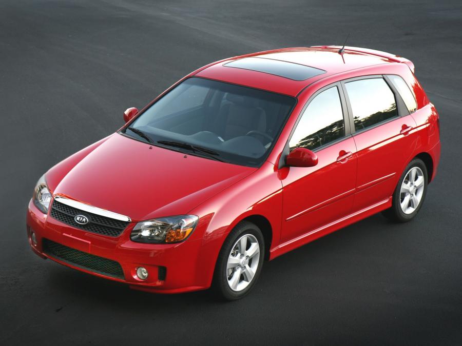  Kia Spectra5 2004 года  (фото 13 из 23)